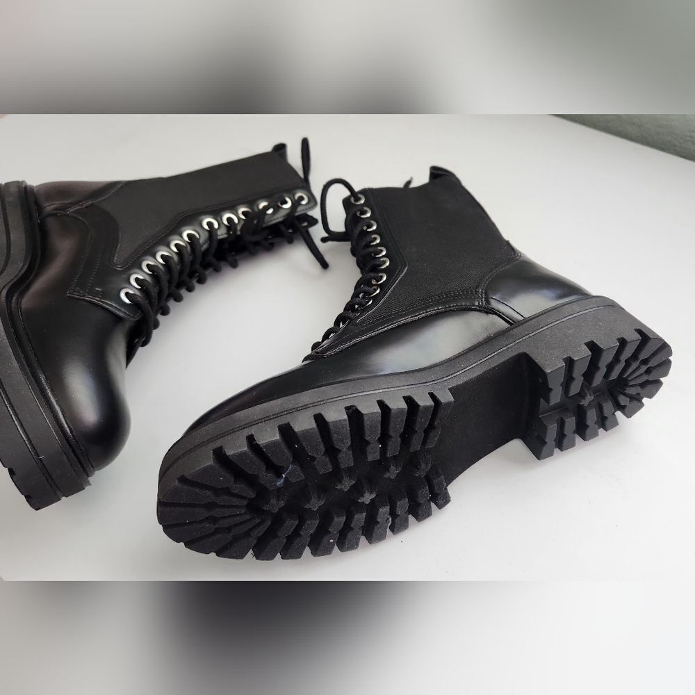 Steve Madden Black Lace-Up Chunky Combat Ankle Boots - Picture 4 of 6